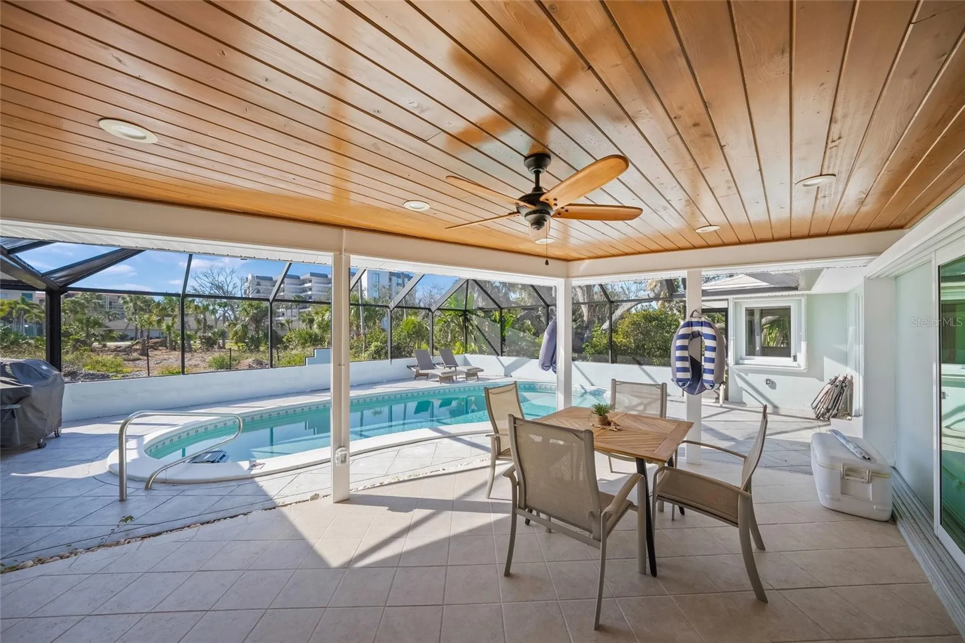 8560 Heron Lagoon Circle Sarasota FL 34242
