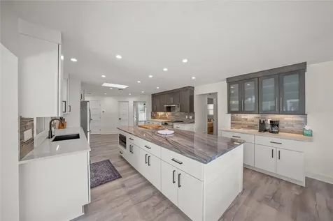 8560 Heron Lagoon Circle Sarasota FL 34242