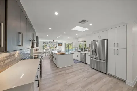 8560 Heron Lagoon Circle Sarasota FL 34242
