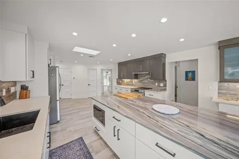 8560 Heron Lagoon Circle Sarasota FL 34242
