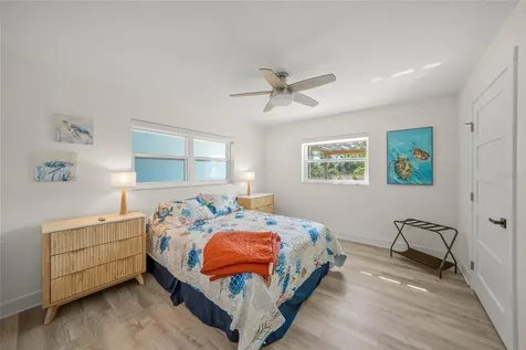 8560 Heron Lagoon Circle Sarasota FL 34242