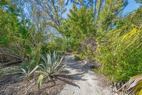 8560 Heron Lagoon Circle Sarasota FL 34242