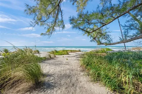 8560 Heron Lagoon Circle Sarasota FL 34242