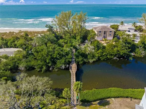 8560 Heron Lagoon Circle Sarasota FL 34242