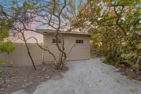 8560 Heron Lagoon Circle Sarasota FL 34242