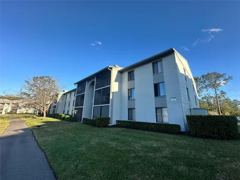 1235 S Pine Ridge Circle Sanford FL 32773