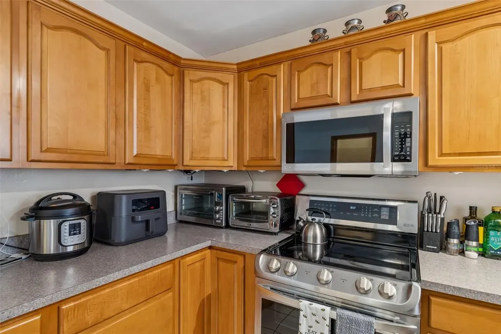 1234 Forrest Hill Drive Clearwater FL 33756