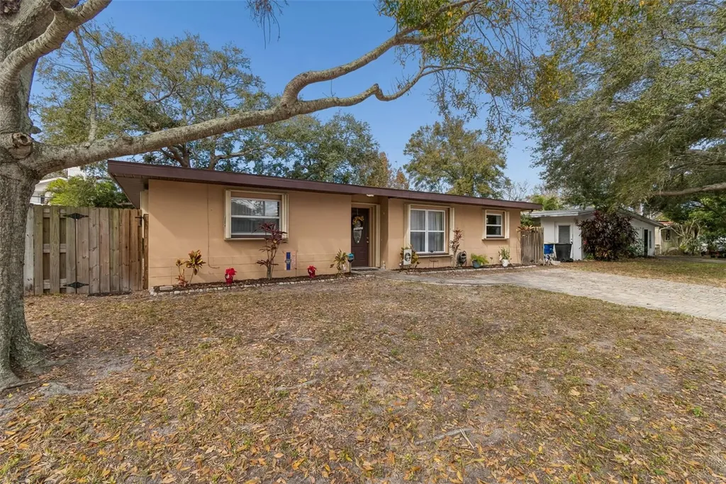 1234 Forrest Hill Drive Clearwater FL 33756