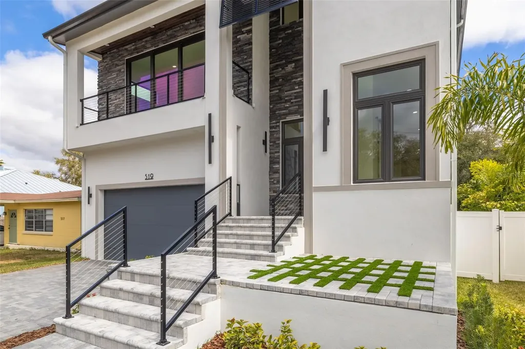 519 W Davis Boulevard Tampa FL 33606