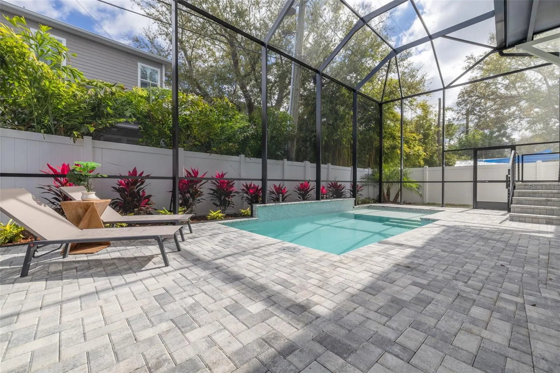 519 W Davis Boulevard Tampa FL 33606