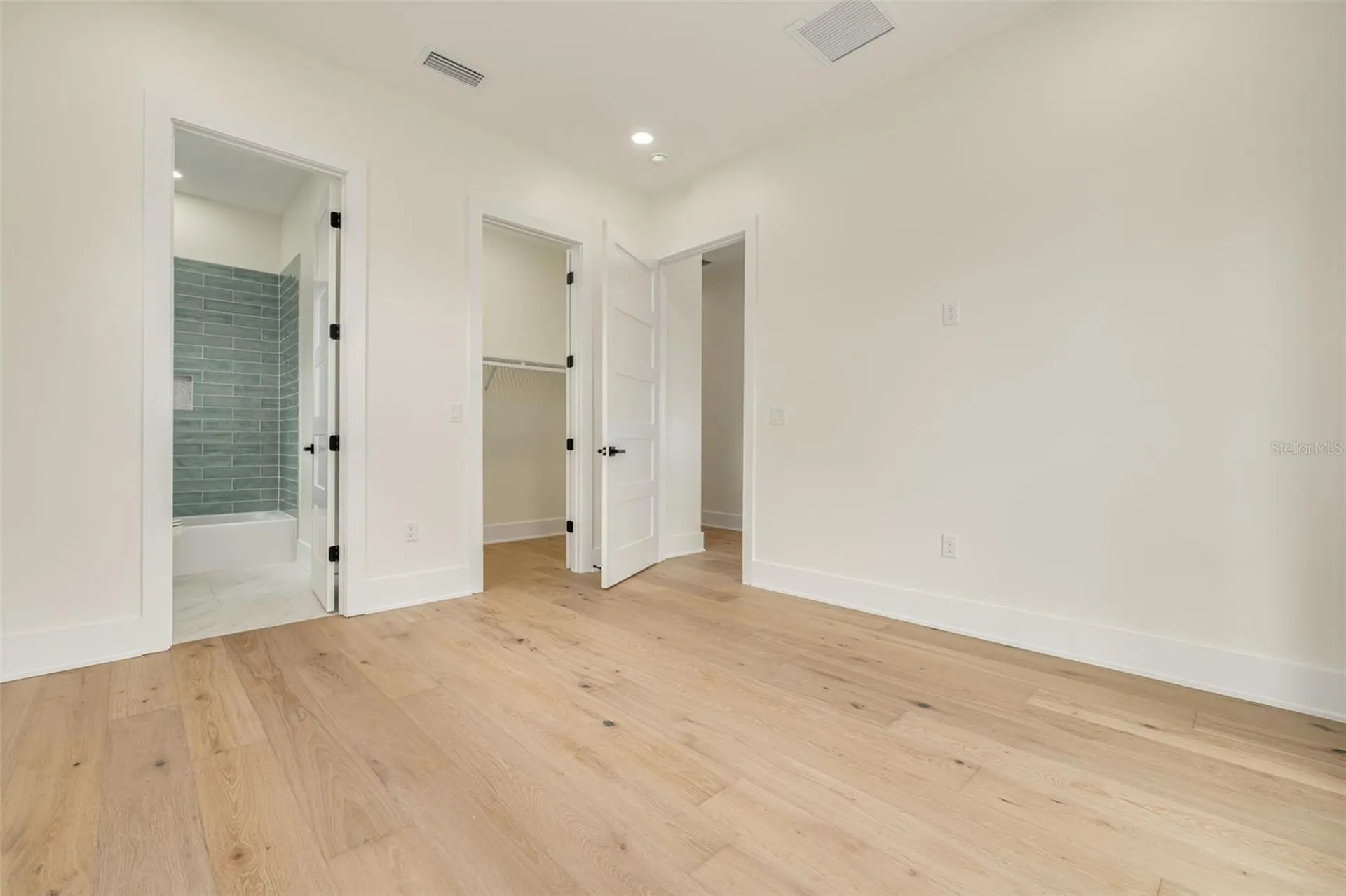 519 W Davis Boulevard Tampa FL 33606