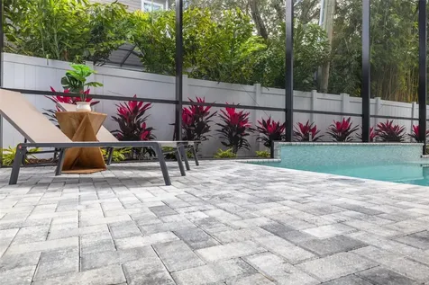519 W Davis Boulevard Tampa FL 33606