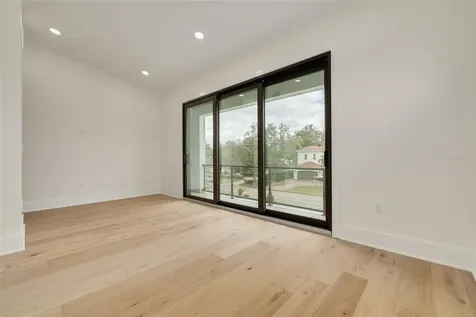 519 W Davis Boulevard Tampa FL 33606