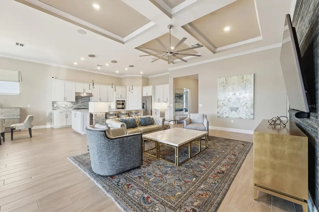 7885 Mainsail Lane Sarasota FL 34240