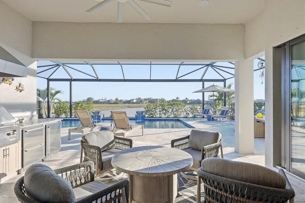 7885 Mainsail Lane Sarasota FL 34240