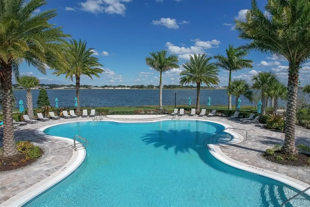 7885 Mainsail Lane Sarasota FL 34240