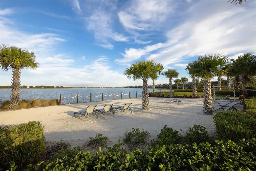 7885 Mainsail Lane Sarasota FL 34240
