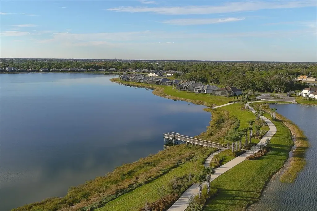 7885 Mainsail Lane Sarasota FL 34240