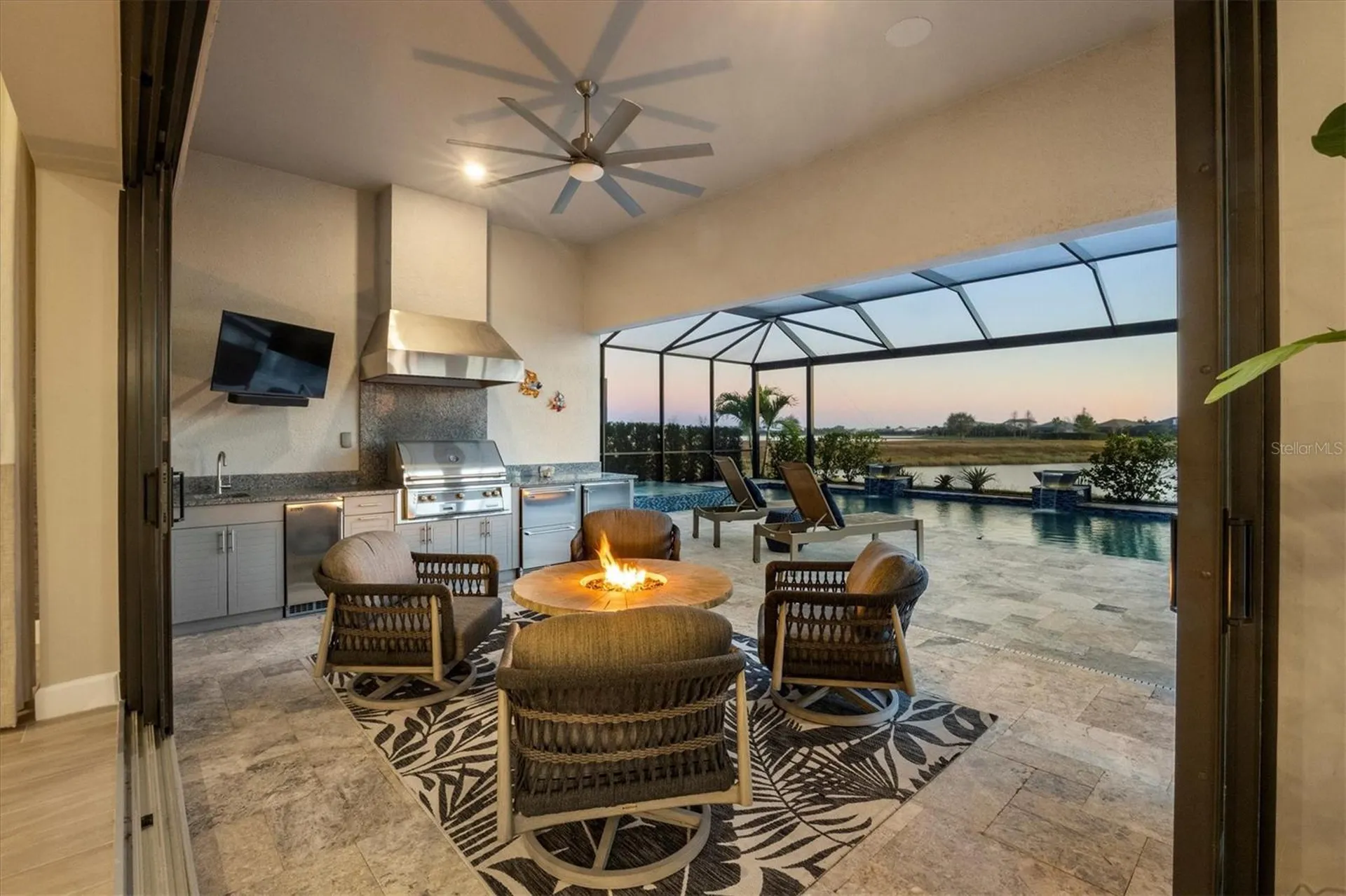 7885 Mainsail Lane Sarasota FL 34240
