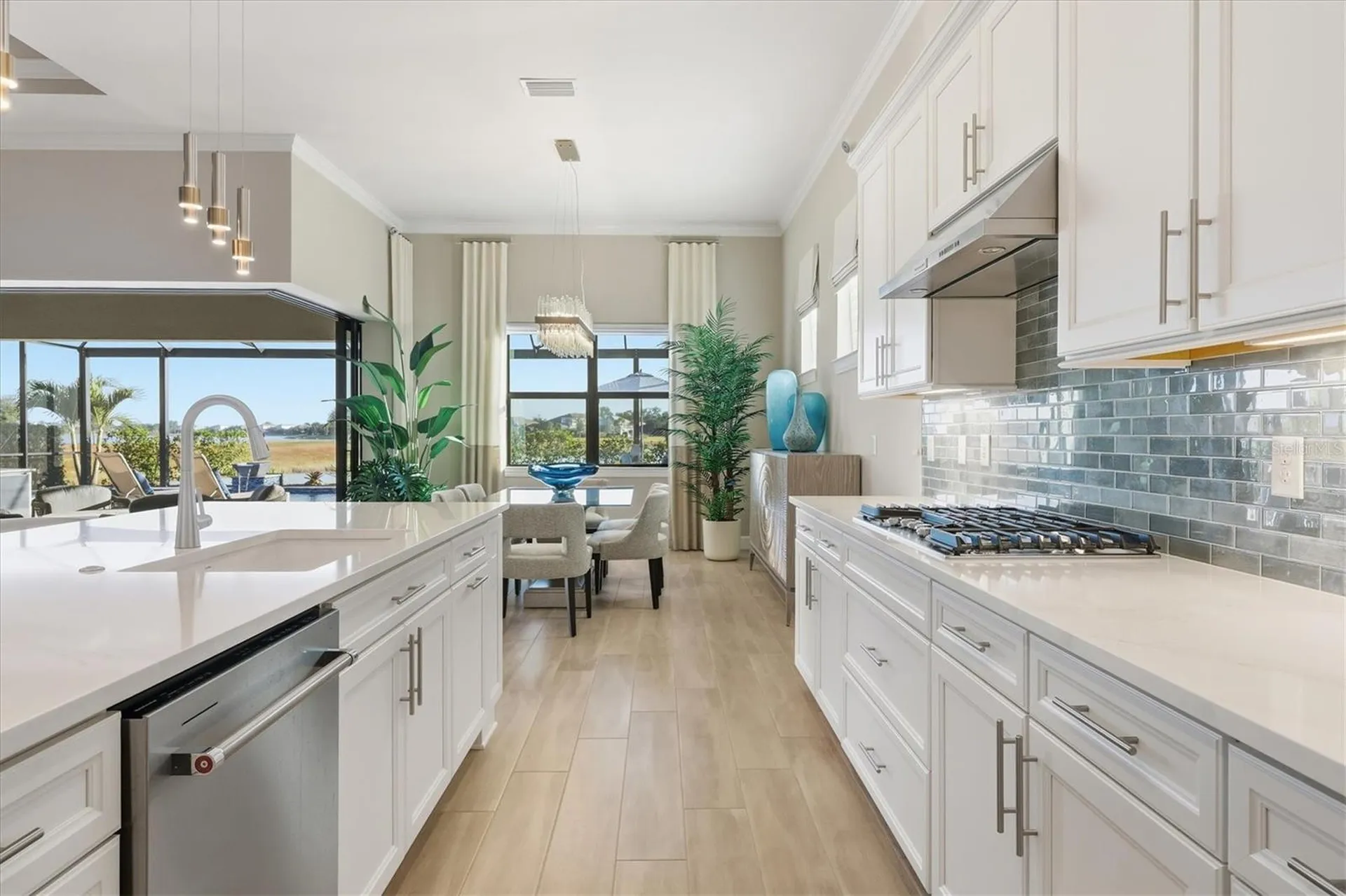 7885 Mainsail Lane Sarasota FL 34240