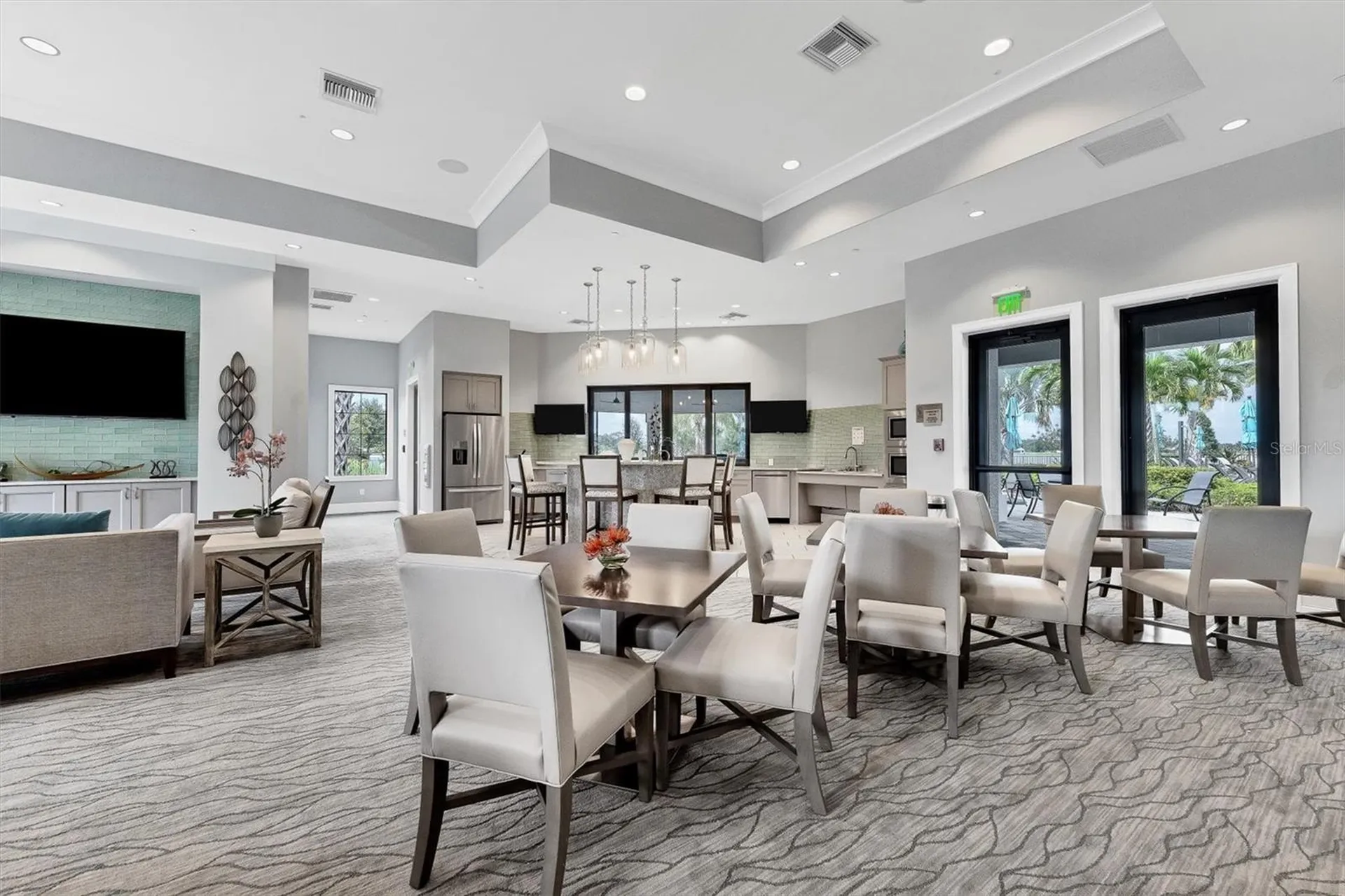 7885 Mainsail Lane Sarasota FL 34240