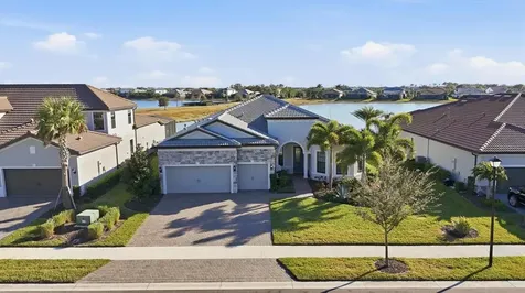 7885 Mainsail Lane Sarasota FL 34240