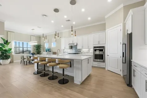 7885 Mainsail Lane Sarasota FL 34240
