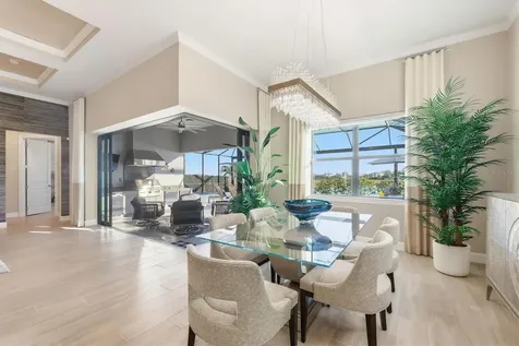 7885 Mainsail Lane Sarasota FL 34240