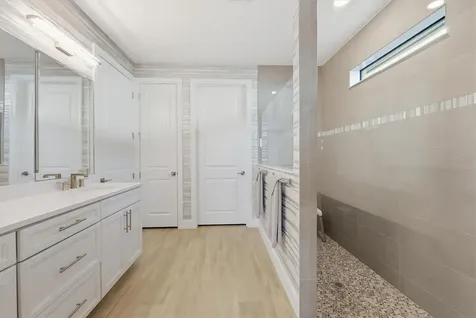 7885 Mainsail Lane Sarasota FL 34240