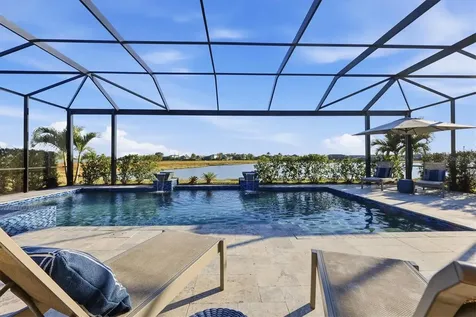 7885 Mainsail Lane Sarasota FL 34240