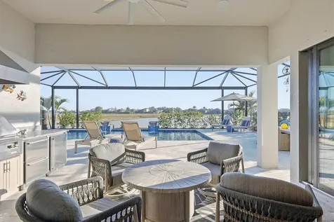 7885 Mainsail Lane Sarasota FL 34240