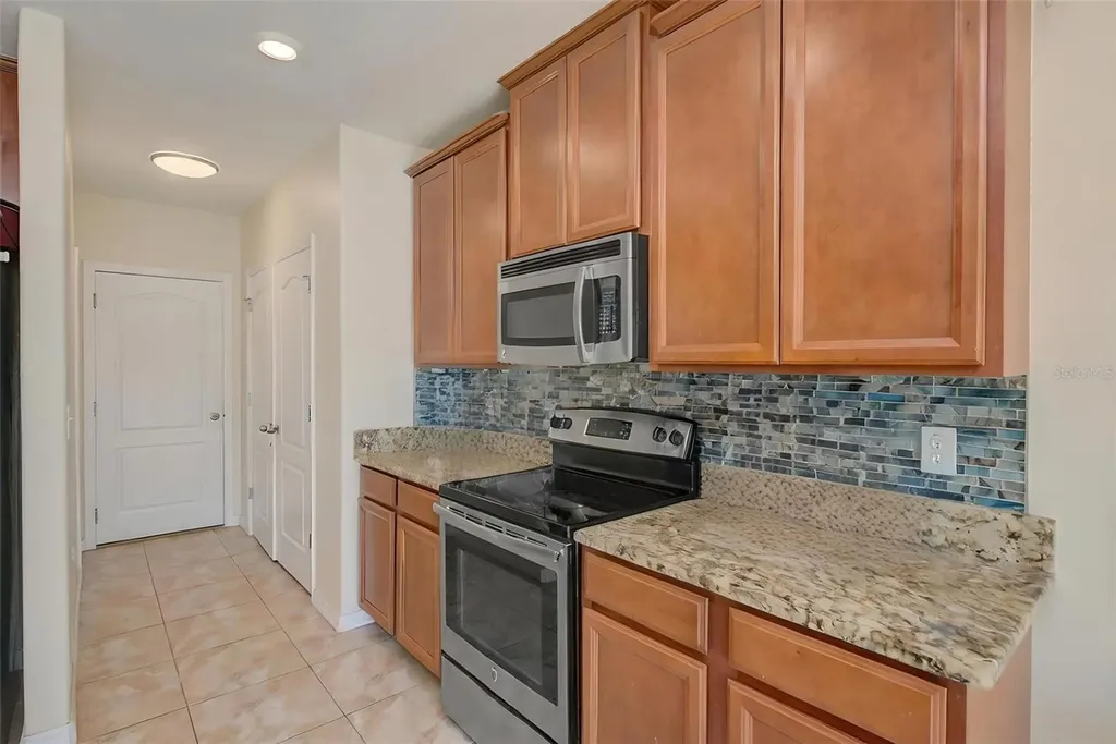 1902 Hawks View Drive Ruskin FL 33570