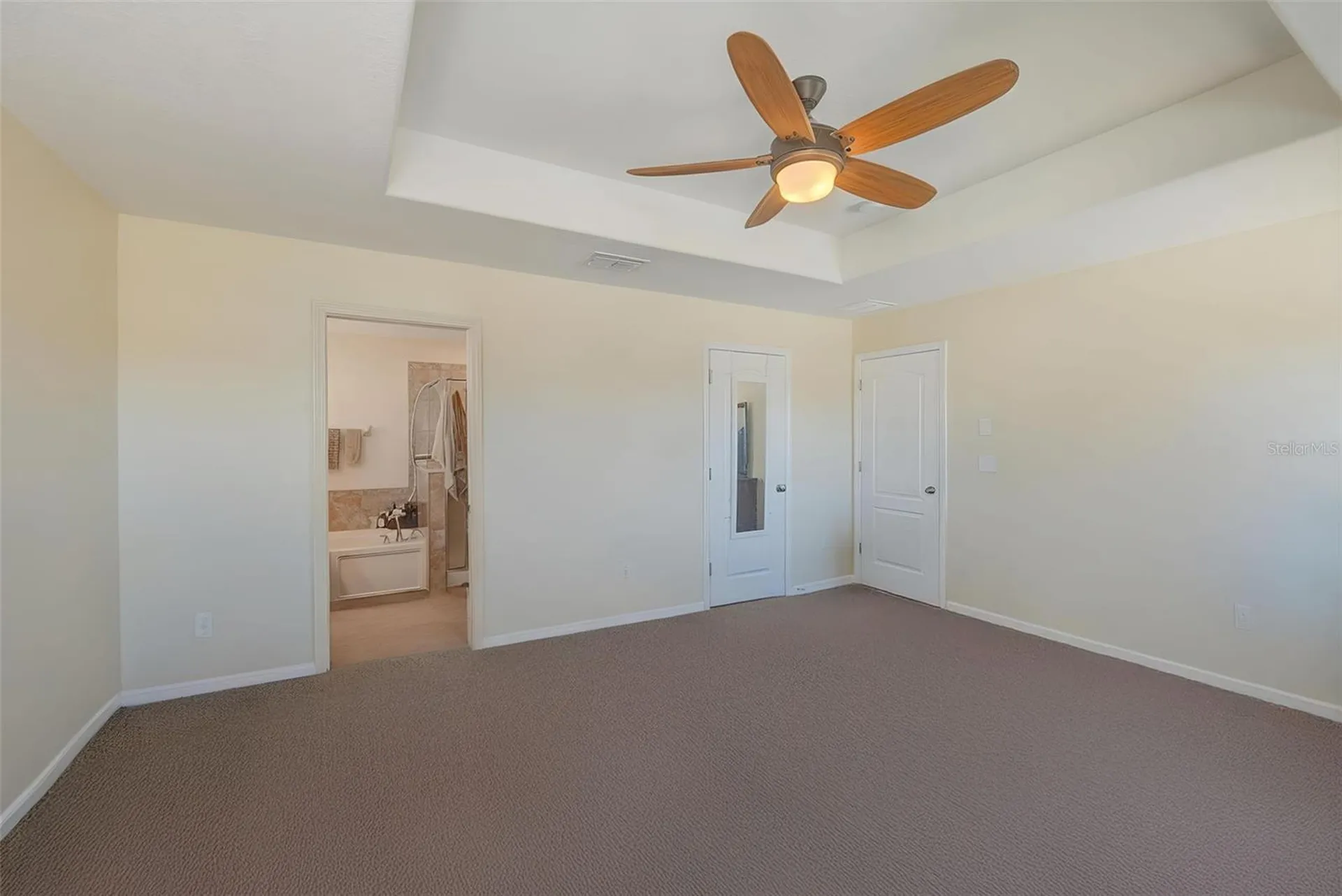 1902 Hawks View Drive Ruskin FL 33570