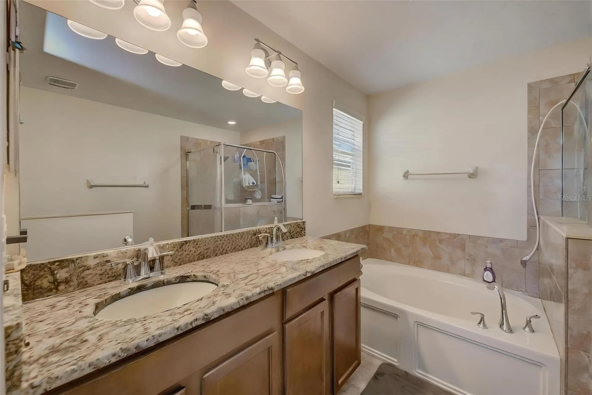 1902 Hawks View Drive Ruskin FL 33570