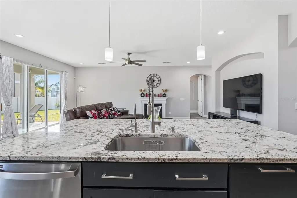 11002 Sundrift Drive Tampa FL 33647