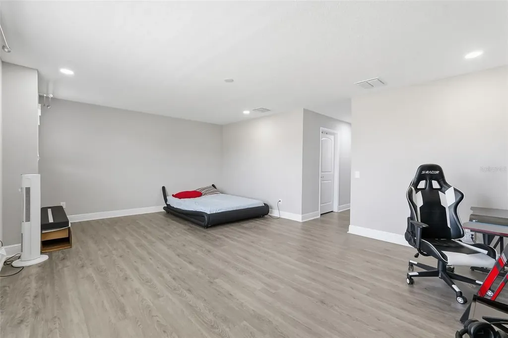 11002 Sundrift Drive Tampa FL 33647