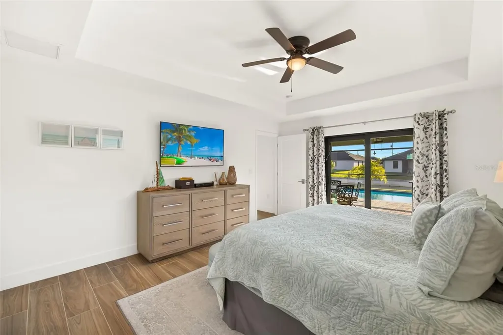 25 NW 14th Avenue Cape Coral FL 33993