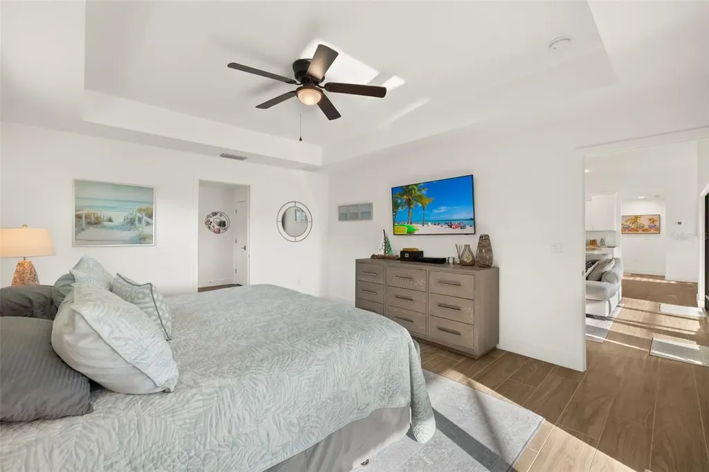 25 NW 14th Avenue Cape Coral FL 33993