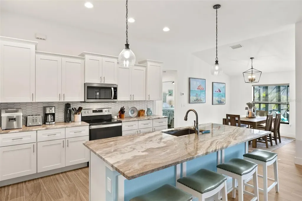 25 NW 14th Avenue Cape Coral FL 33993