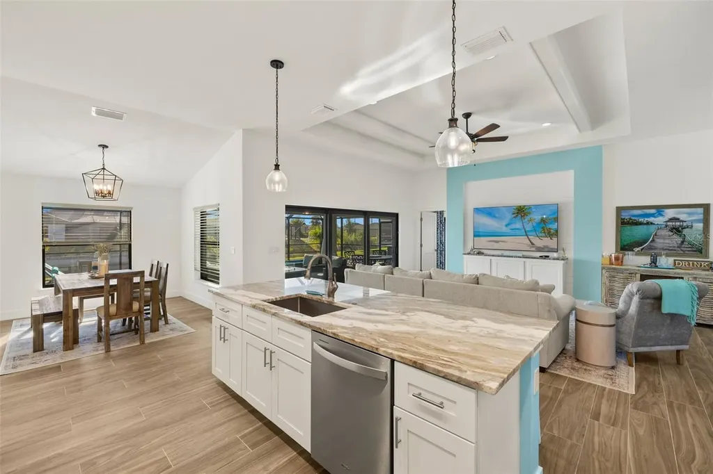 25 NW 14th Avenue Cape Coral FL 33993