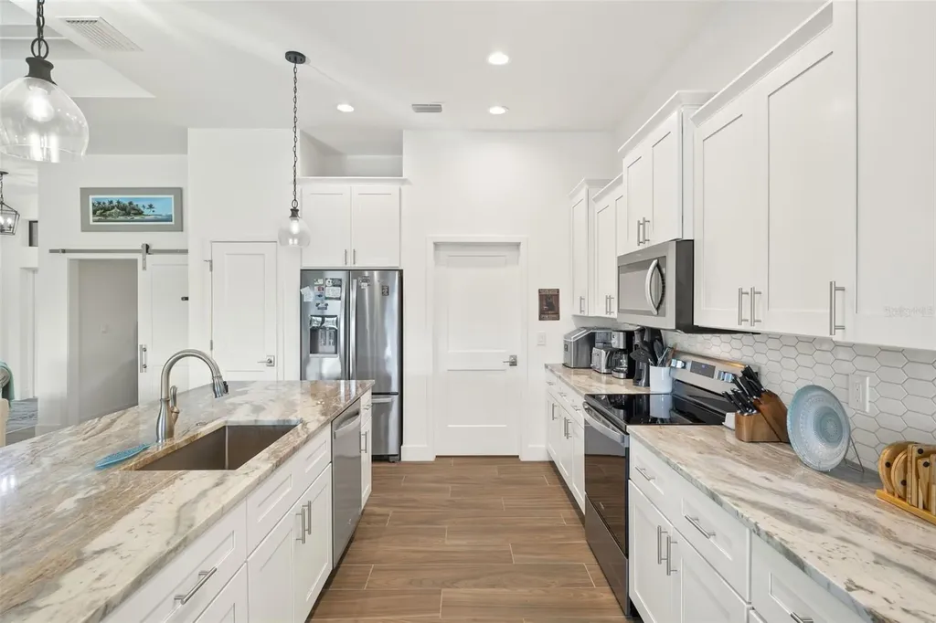 25 NW 14th Avenue Cape Coral FL 33993