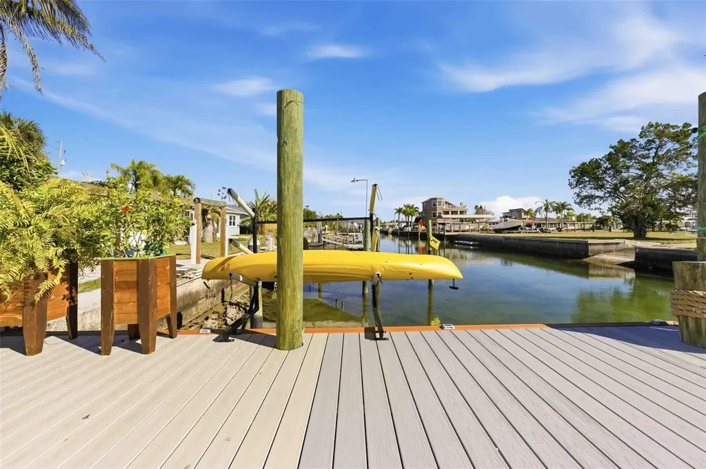 6424 Boatyard Drive Hudson FL 34667