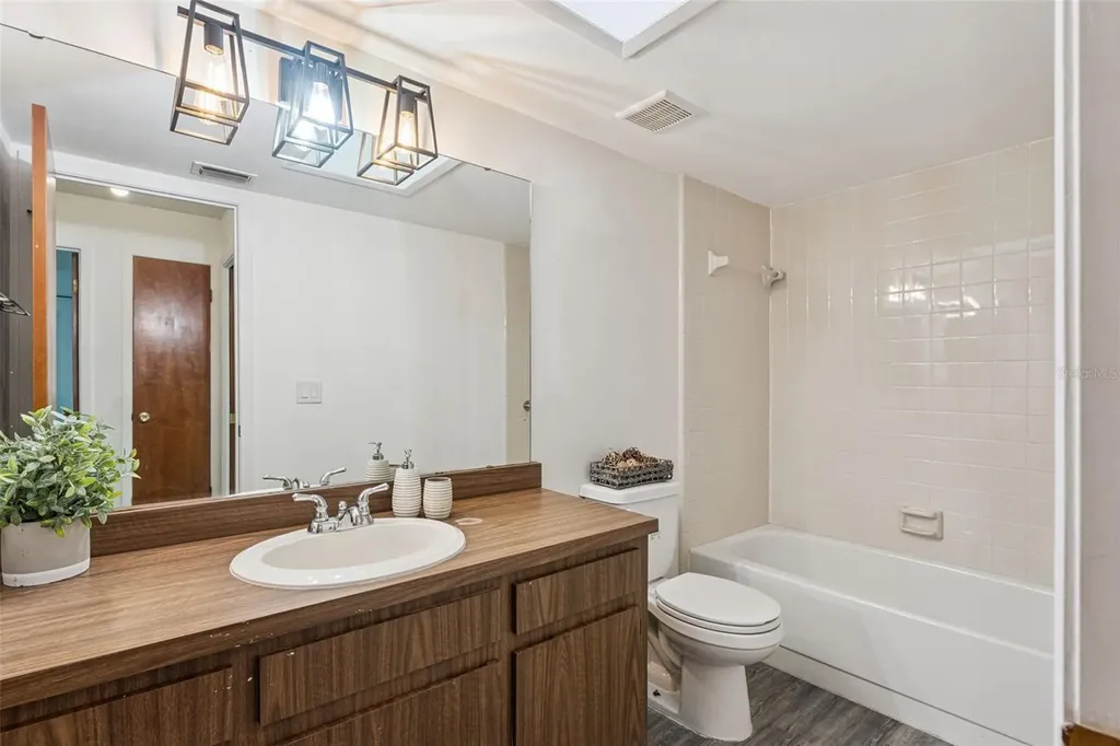 1457 Magellan Circle Orlando FL 32818