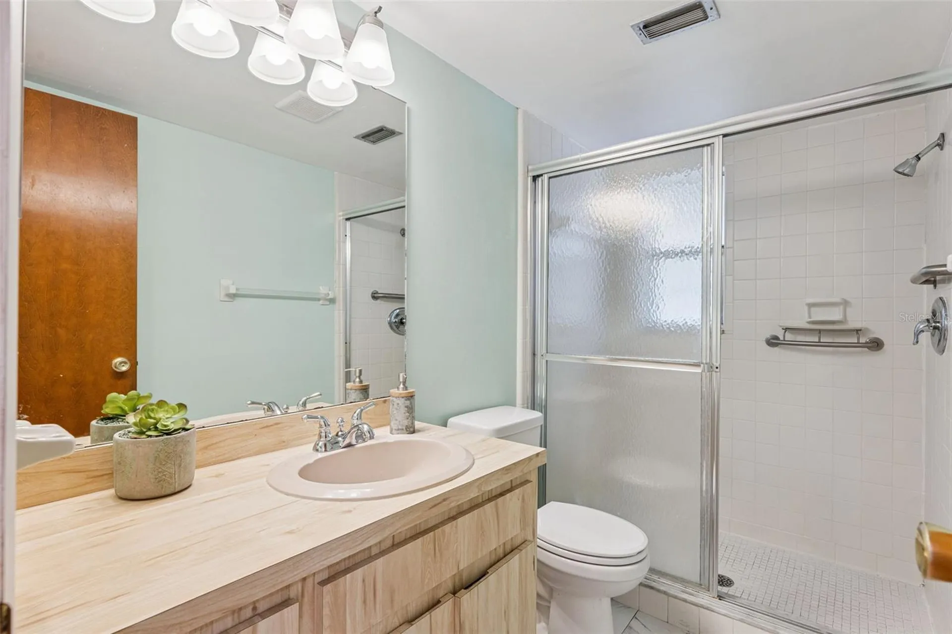 1457 Magellan Circle Orlando FL 32818