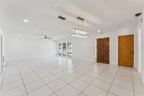 1457 Magellan Circle Orlando FL 32818