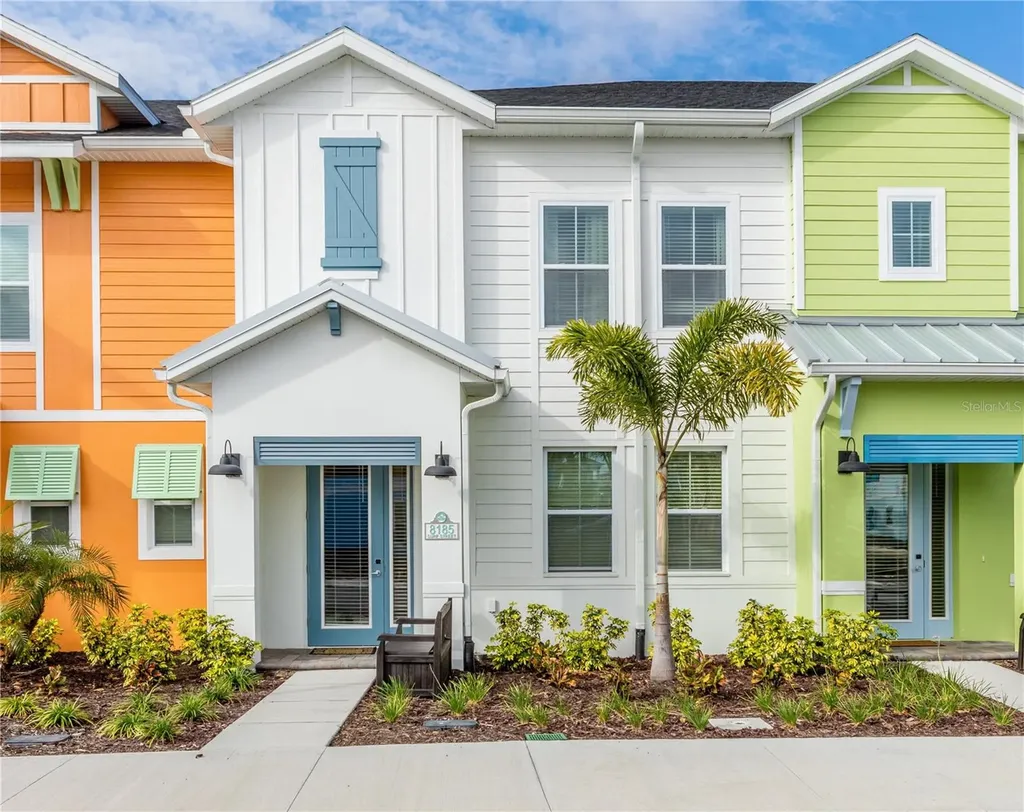 8185 Surf Street Kissimmee FL 34747