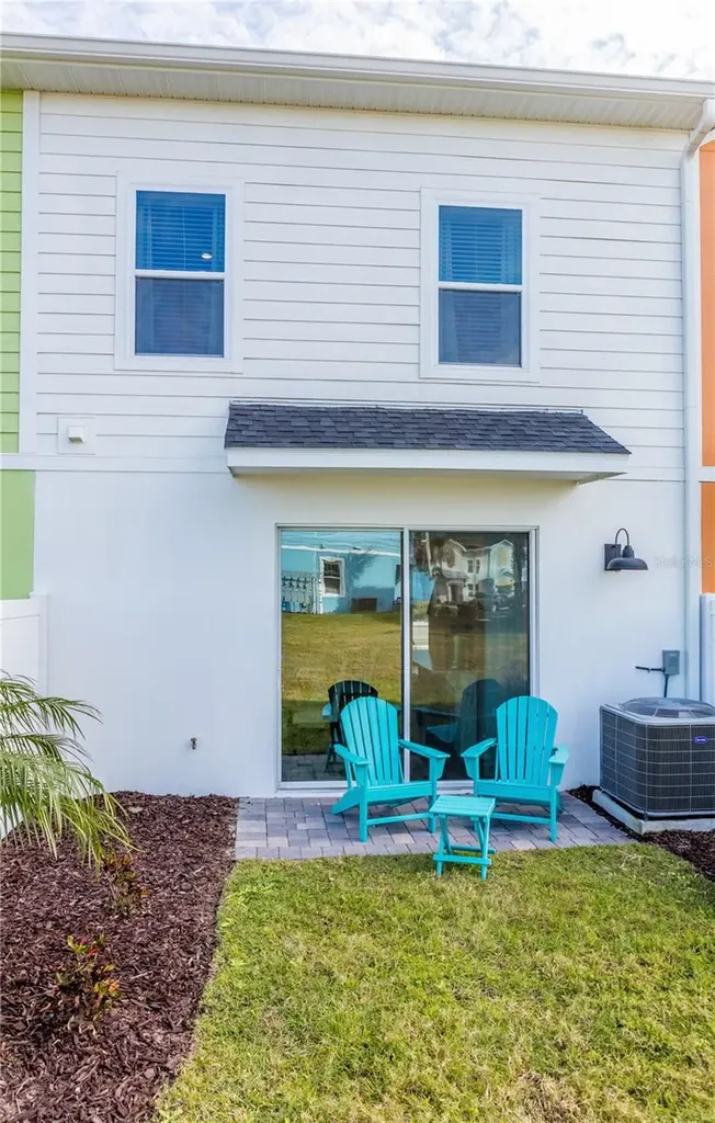 8185 Surf Street Kissimmee FL 34747