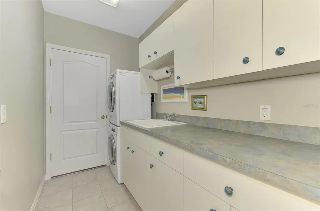 1035 Topelis Drive Englewood FL 34223