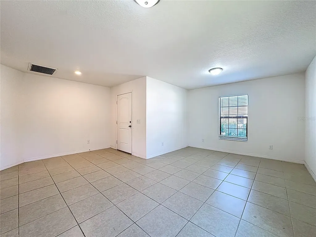1899 Amber Sweet Circle Dundee FL 33838