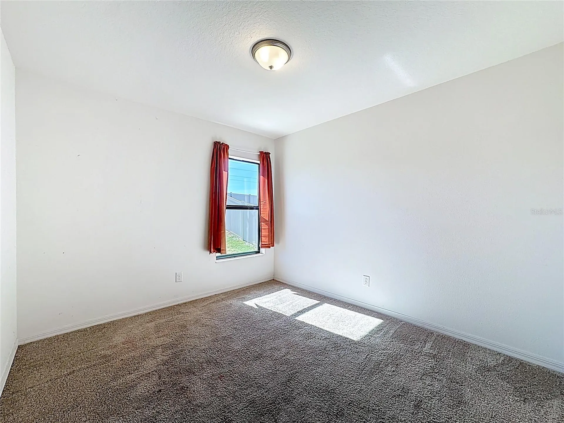 1899 Amber Sweet Circle Dundee FL 33838